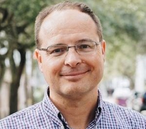 Recording: Henrik de Gyor – How to Start Your Own Podcast